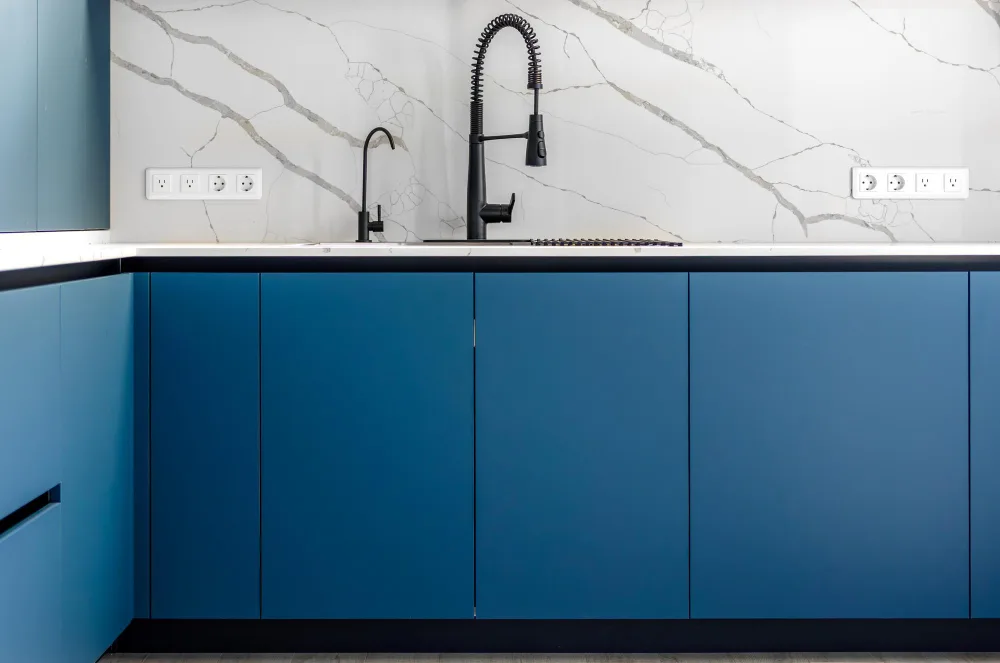 The Hottest Kitchen Cabinet Color Trends Right Now