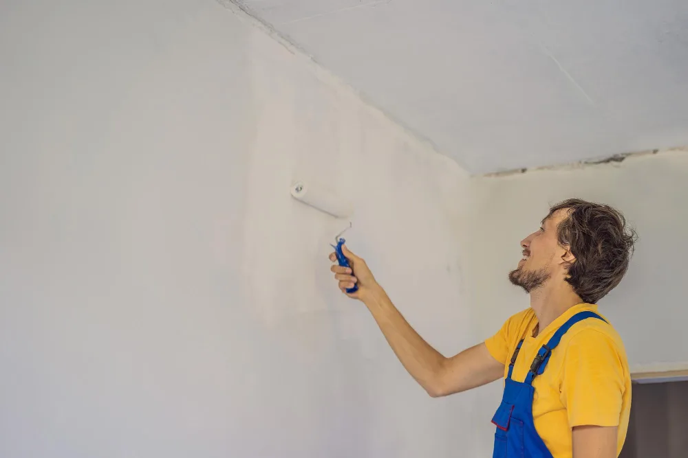Why Painting in Direct Sunlight Can Ruin Your Orlando Home